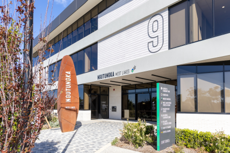 Ngutungka West Lakes